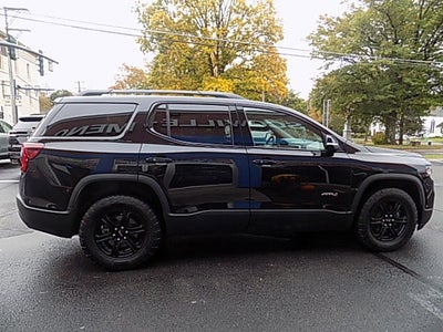 2023 GMC Acadia AT4