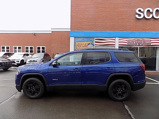 2023 GMC Acadia AT4