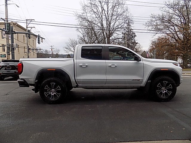 2024 GMC Canyon AT4