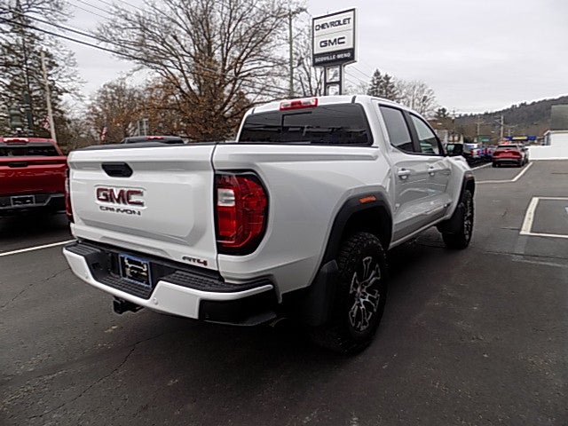 2024 GMC Canyon AT4